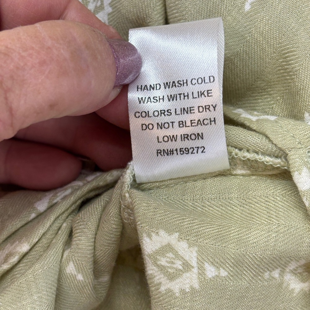 GIGIO USA‎ Sage Green Top Medium New Southwestern  Sleeveless Twist Front V-Neck - Picture 11 of 11